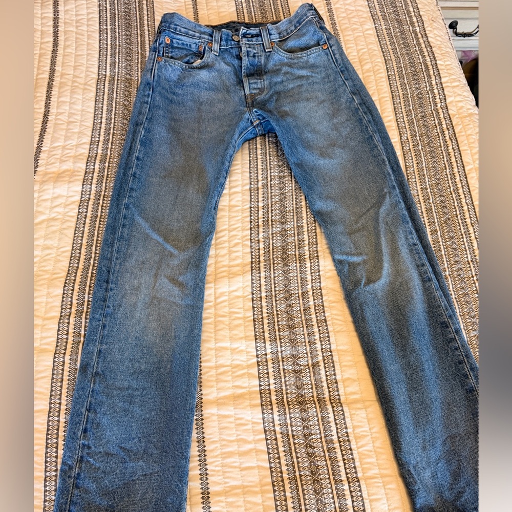 Levi's Men's Mid-Blue Slim Straight Jeans